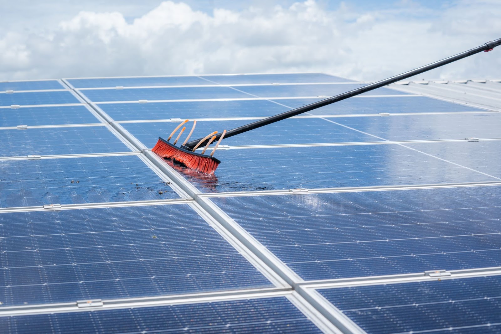 Correct maintenance of photovoltaic panels