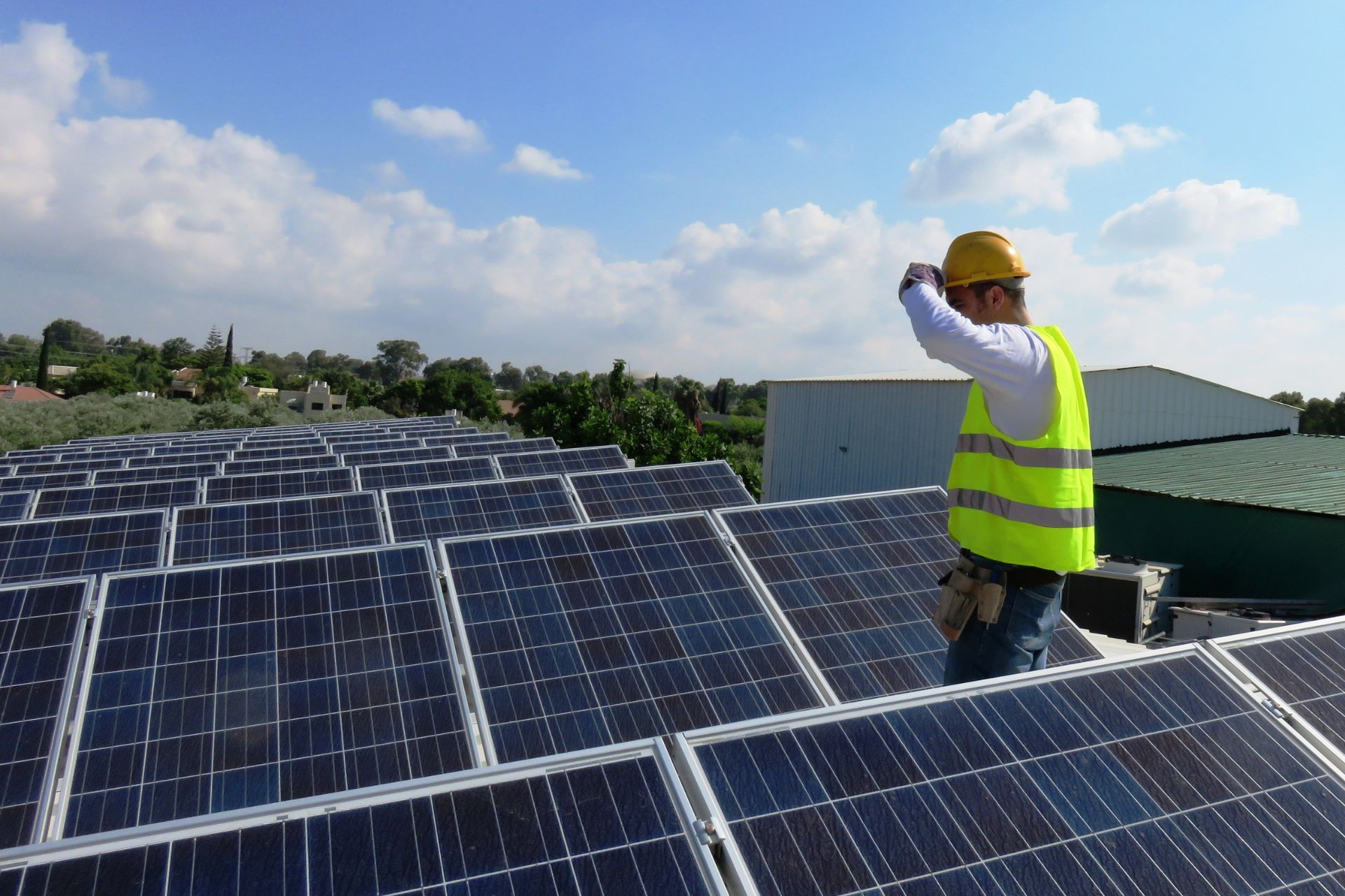 Solar panels: optimal solutions for clean energy Investing in solar panels, an excellent business idea