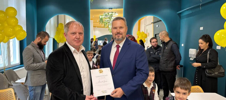 Students at Banățean National College benefit from a renovated canteen thanks to a 70,000 euro investment by Restart Energy